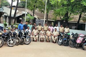 ಬೈಕ್ ಕಳೆದುಕೊಂಡವರೆ ಇತ್ತ ನೋಡಿ, ನಿಮ್ಮ ಬೈಕ್ ಕದ್ದ ಕಳ್ಳ ಇಲ್ಲಿ ಸಿಕ್ಕಿಬಿದ್ದಿದ್ದಾನೆ.